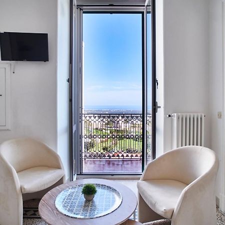 Equorum Solarium - Panorama & Relax Ostuni Exteriör bild